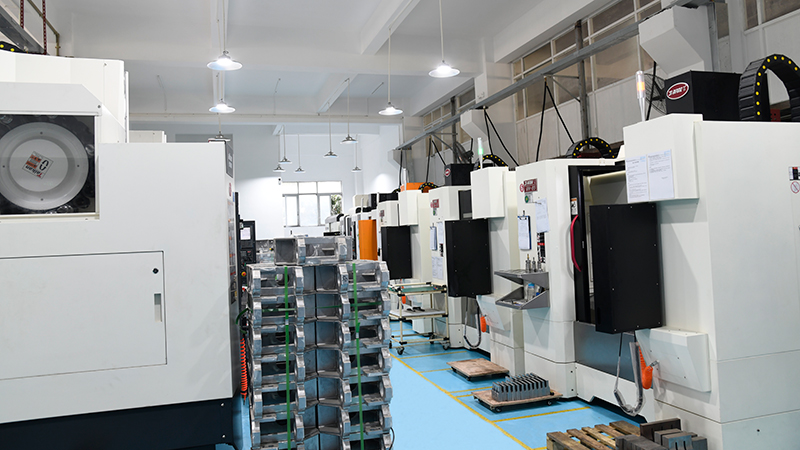 聲峰超聲波生產(chǎn)線